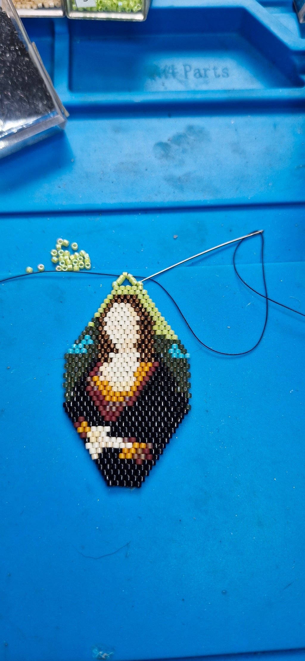 The Mona Lisa hand-woven with Miyuki crystals